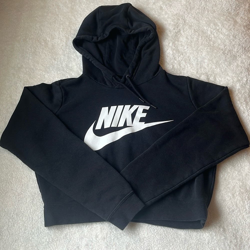 Black cropped Nike hoodie